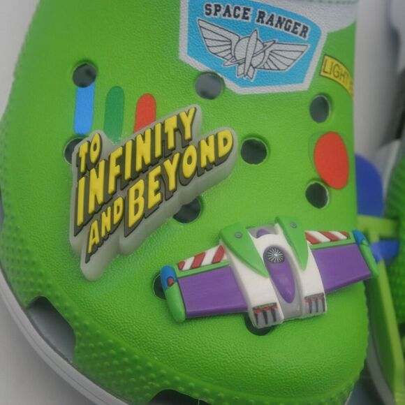 NEW Crocs Buzz Lightyear Toy Story Big Kids Boys Girls Size 5 J5 Light Up - Picture 2 of 10